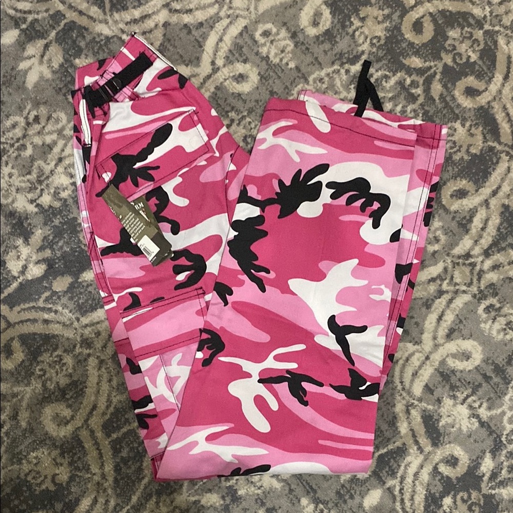 pink camo pants